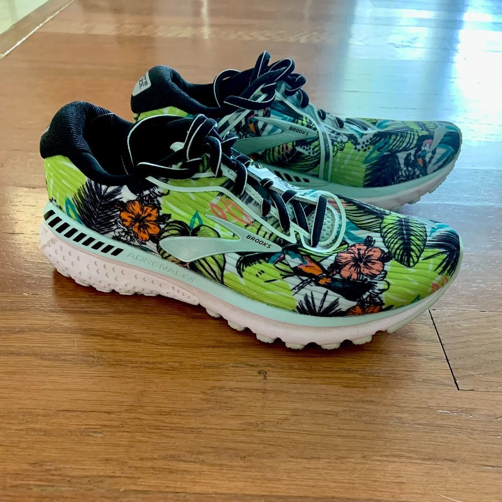 Brooks Adrenaline GTS 20 Ltd Ed Women's Sz 8.5